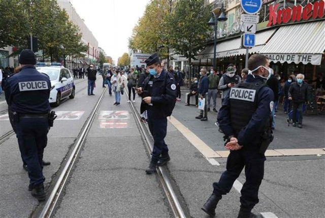 Fransa'da kilise yakınında bıçaklı saldırı! Kadın kafası kesilerek öldürüldü - Resim: 2