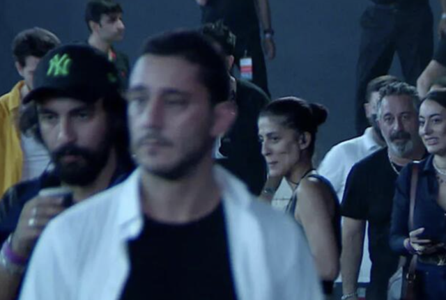 Serenay Sarıkaya'nın aşkları aynı konserde pişti oldular! O anlar kameralara böyle yansıdı - Resim: 3