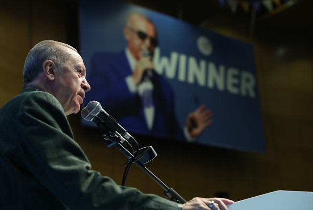 Cumhurbaşkanı Erdoğan Diyabakırlı gençlerle buluştu: "FETÖ'cülerle Hamburger yemenin derdinde değiliz" - Resim: 1