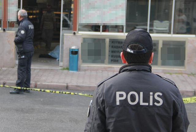 Kayseri'de esnafın tartışması kanlı bitti: 1 ölü, 1 yaralı - Resim: 0