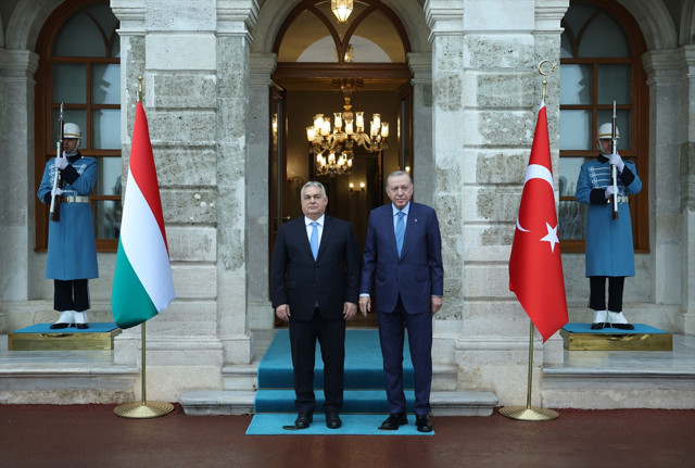 Cumhurbaşkanı Erdoğan, Macaristan Başbakanı Orban'ı kabul etti - Resim: 0