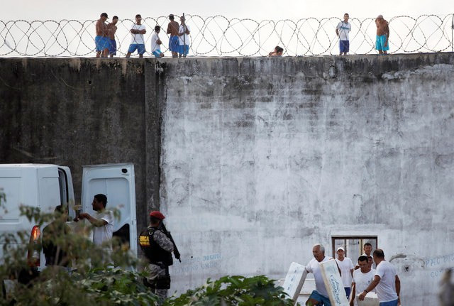 Mahkumlardan birini ızgara yapıp yemişler - Resim: 2