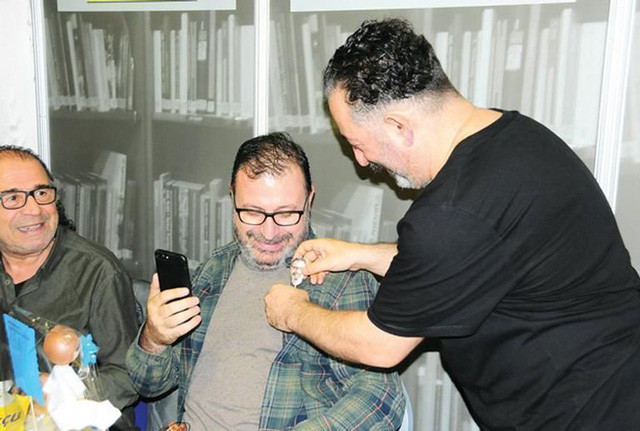 TÜYAP kitap fuarında Cem Yılmaz fırtınası "Kasetim çıkmış" - Resim: 3