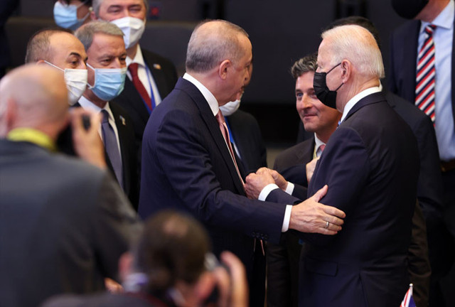 Cumhurbaşkanı Erdoğan ile ABD Başkanı Biden'dan ayaküstü ilk görüşme - Resim: 3