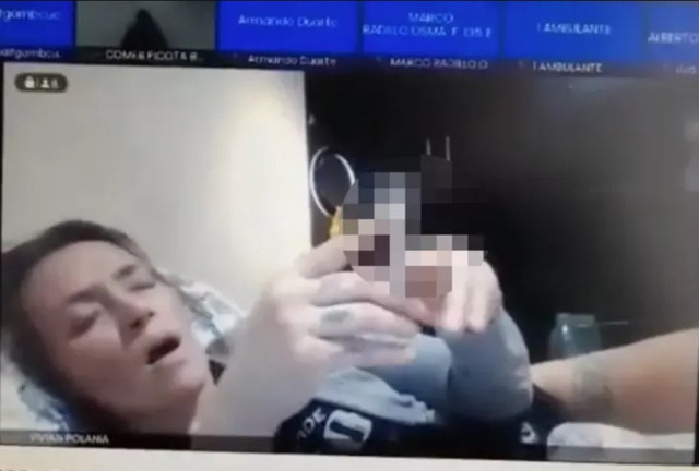 Duruşmaya yarı çıplak katıldı: Kadın hakim görevden alındı! İlginç hakereketleri olay oldu... - Resim: 0