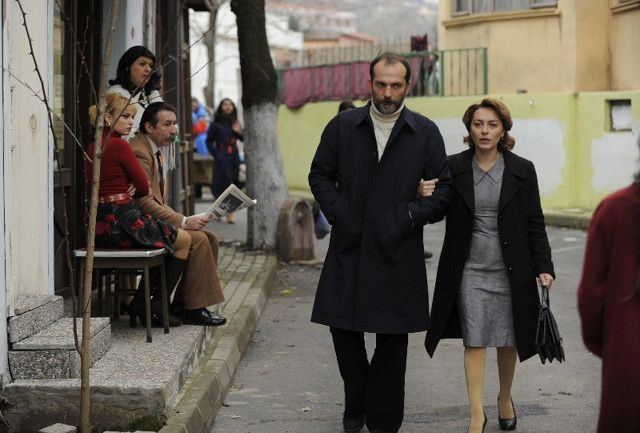 Öyle Bir Geçer Zaman Ki'nin Cemile'si Ayça Bingöl'ün yeni tarzı şaşırttı! "Ne yaptın sen kendine Cemile" - Resim: 5