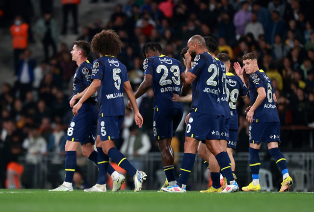 Fenerbahçe, İstanbulspor'a gol olup yağdı! Kanarya seriye bağladı - Resim: 3