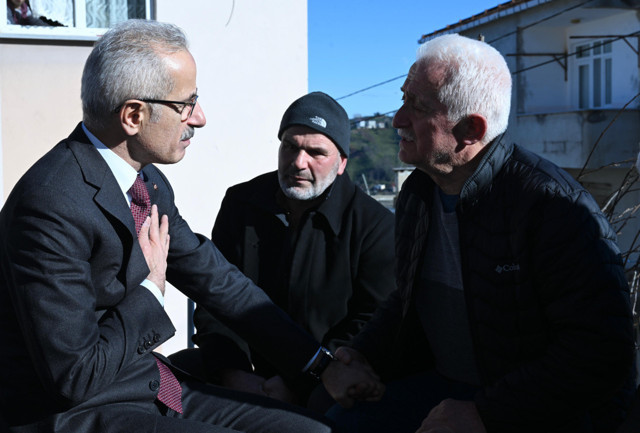 Rize'de 2 PTT çalışanı öldürülmüştü! Bakan Uraloğlu, acılı ailelerin yanında oldu - Resim: 1