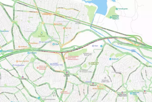İstanbul'da trafik felç! Pazar yoğunluğu yaşanıyor... - Resim: 0