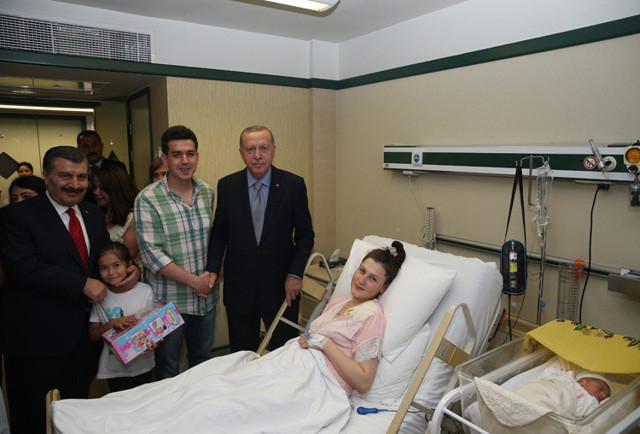 Cumhurbaşkanı Erdoğan'dan hasta ziyareti - Resim: 0