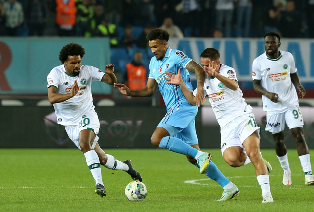 Trabzonspor öne geçtiği maçta Konyaspor'a diş geçiremedi! - Resim: 1