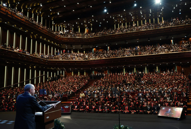 Cumhurbaşkanı Erdoğan'dan yeni anayasa mesajı! "Cumhuriyetin 100. yılında sindiremiyoruz, mücadelemizi taçlandıracağız" - Resim: 0