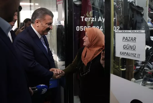 Bakan Koca'yı terleten soru; Emekli maaşları ne olacak diye sorulunca... - Resim: 1