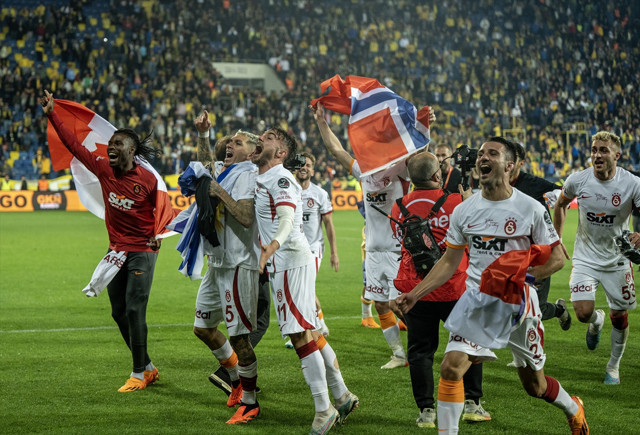 TFF resmen açıkladı: Galatasaray kupayı Fenerbahçe derbisinde kaldıracak! - Resim: 1