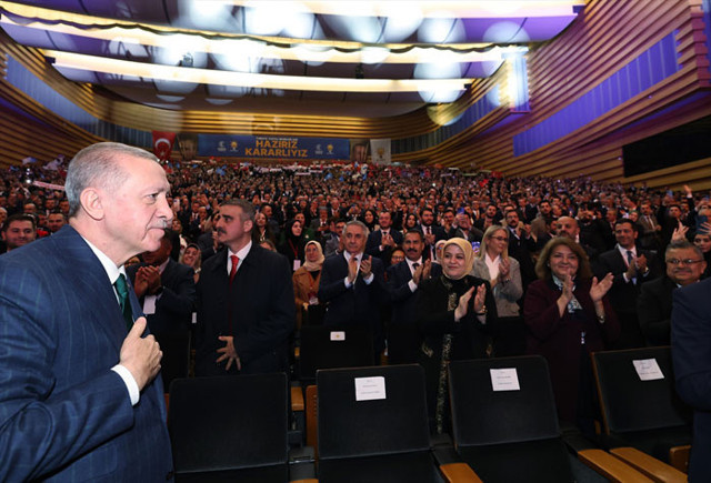 AK Parti'nin 48 ilde belediye başkan adayı belli oldu Cumhurbaşkanı Erdoğan tek tek açıkladı - Resim: 0