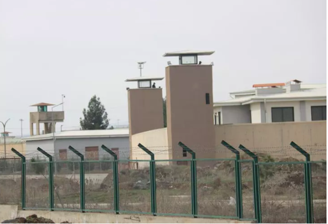 Diyarbakır’da D Tipi kapalı cezaevi boşaltıldı! Yüzlerce tutuklu sevk edildi - Resim: 2