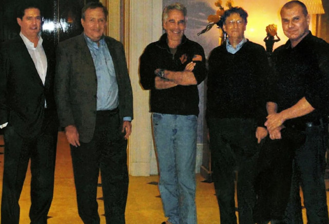 Bill Gates’in Rus kadınla ilişkisi ortaya çıktı! Fotoğrafları ifşa etmekle tehdit etmiş... - Resim: 1