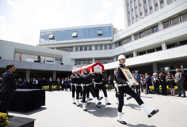 Vefat eden Büyükelçi Karagöz için Dışişleri Bakanlığı'nda tören düzenlendi - Resim: 3
