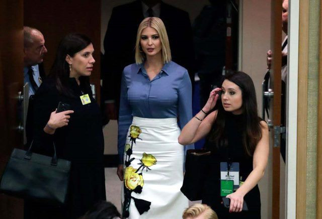 Ivanka Trump BM'de göğüs uçlarını gösterdi! ABD başkanının kızı olay - Resim: 2