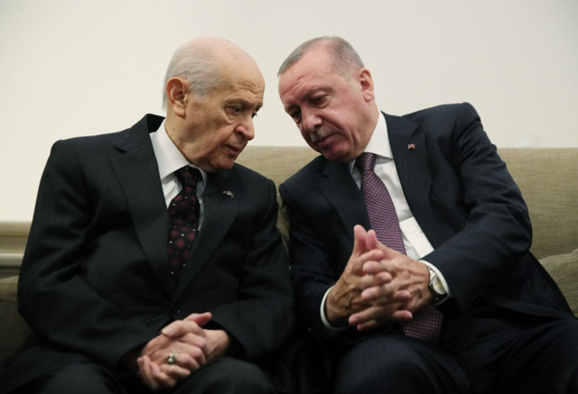 Devlet Bahçeli ateş püskürdü: Geberdi diyenler geberecek diyenler... - Resim: 0