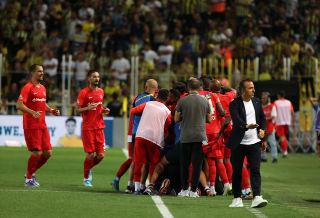 Kadıköy'de gol yağmuru tam 6 gol! Fenerbahçe bir puanı 90+2'de aldı - Resim: 4