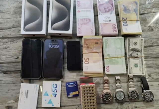 Kırmızı bültenle aranıyordu! Organize suç örgütü elebaşı Eric Schroeder İstanbul'da yakalandı - Resim: 1