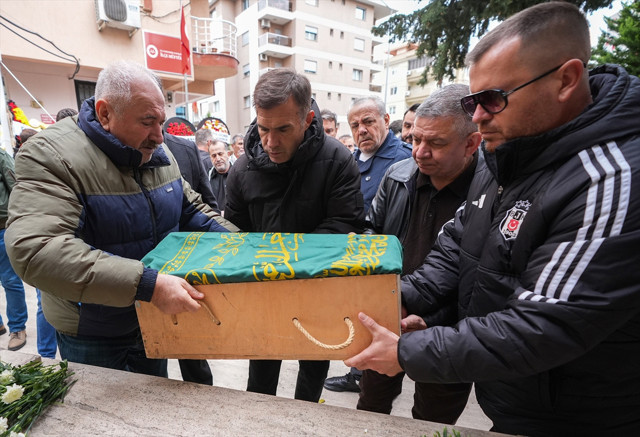 Feyyaz Uçar'ın vefat eden torunu İzmir'de toprağa verildi - Resim: 0