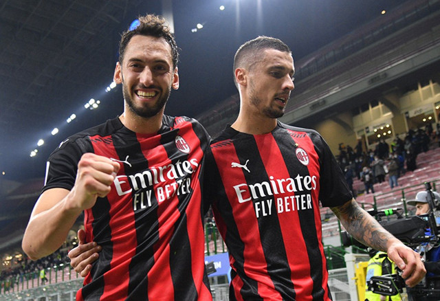 Hakan Çalhanoğlu Juventus'a, Yusuf Yazıcı Milan'a! - Resim: 0