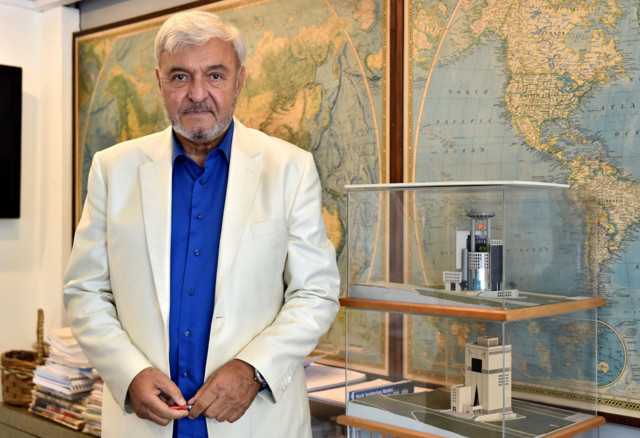 MHP'nin önemli ismi vefat etti! Ahmet Vefik Alp'in hastalığı neydi eşi ve çocukları - Resim: 0