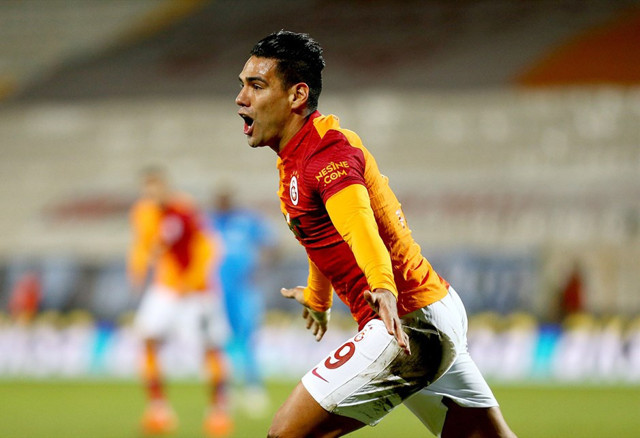 Falcao Galatasaray'ın elinde patladı! Kimse istemiyor - Resim: 0