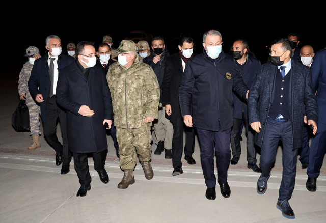 Hulusi Akar'dan düşen helikopterle ilgili ilk açıklama - Resim: 0