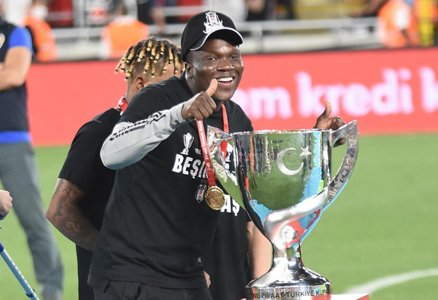 Fenerbahçe'den Aboubakar bombası! İki taraf masaya oturdu - Resim: 0