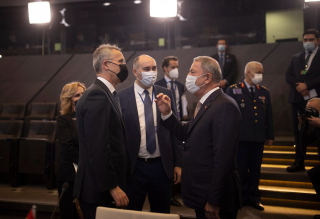 NATO Genel Sekreteri Stoltenberg'den flaş uyarı: Rusya saldırmaya bahane arıyor - Resim: 0