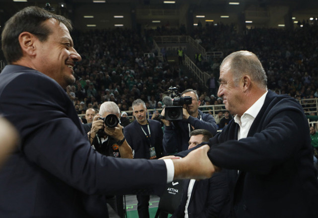 Fatih Terim Panathinaikos-Kızılyıldız maçına gitti büyük şok yaşadı - Resim: 0