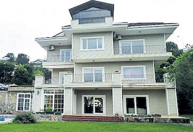 Demet Akalın eski evinde 1 milyon lira unuttu! - Resim: 3