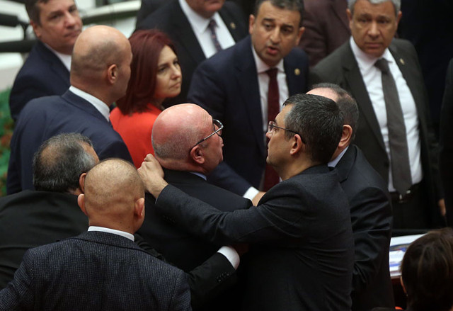 TBMM'de FETÖ'nün siyasi ayağı kavgası CHP'li Mahmut Tanal'ı çıldırtan fotoğraflar - Resim: 3