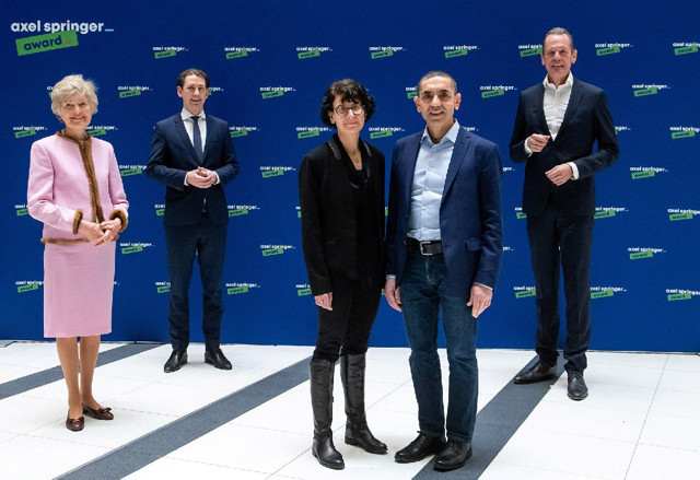 Türk mucitler Uğur Şahin ve Özlem Türeci'ye ödül: Yardım etmek Allah’ın bir lütfu - Resim: 1