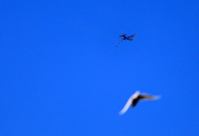 Gazze'ye havadan insani yardım BM'den kıtlık uyarısı - Resim: 0