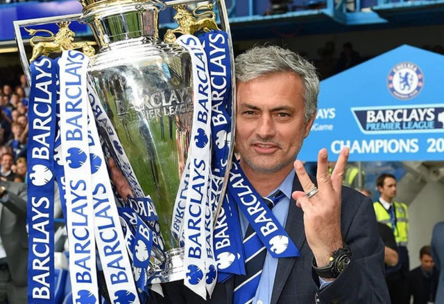 Jose Mourinho, Fenerbahçe'deki görevine hızlı başladı! İlk talimatını verdi - Resim: 1