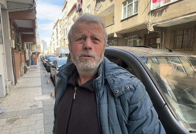 Bağcılar'da 4 katlı binanın giriş katında yangın: 1 kişi hayatı kaybetti - Resim: 0