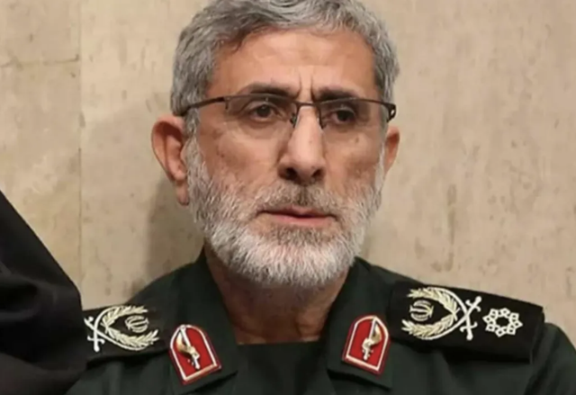 İsrail'e şok! Öldürüldüğü söylenen İranlı general Kaani, Tahran'daki gösterilere katıldı - Resim: 1