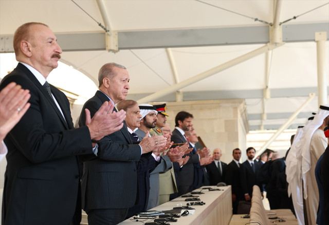 Cumhurbaşkanı Erdoğan: Karabağ Zaferi, Türk dünyası için büyük bir gurur vesilesidir - Resim: 0