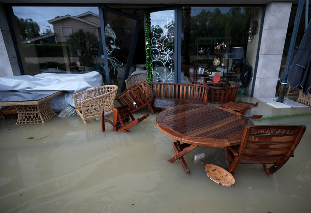 İzmir'i sağanak vurdu! Çeşme'nin haline bakın - Resim: 2