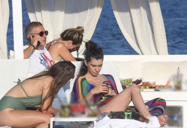 Burcu Kıratlı'nın neşeli halleri! Gün boyu sevgilisiyle görüştü - Resim: 2