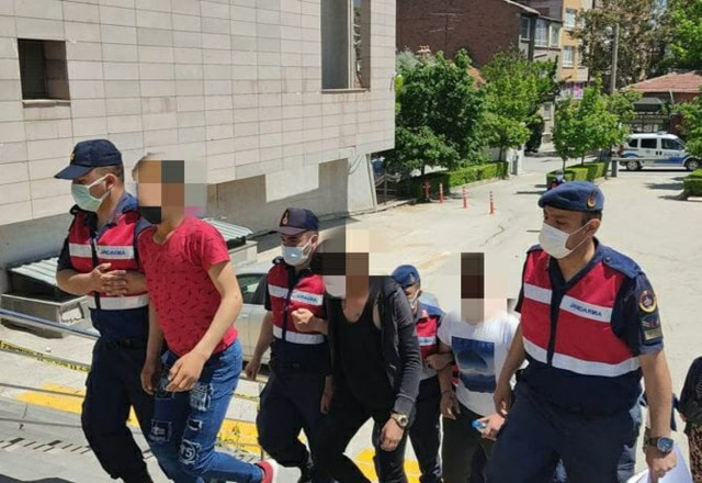 Eskişehir’de motosiklet hırsızlarına operasyon: 5 şüpheli yakalandı - Resim: 0