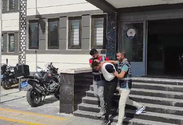 Mersin'de bir kadın yatak odasında öldürüldü, sır perdesi aralandı! Katil bakın kim çıktı - Resim: 0