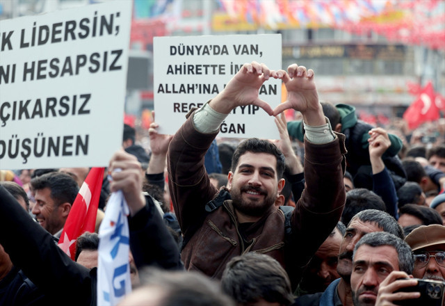 Cumhurbaşkanı Erdoğan'dan CHP'deki para sayma görüntülerine tepki! "Bu oyun iyice kirlendi" - Resim: 3