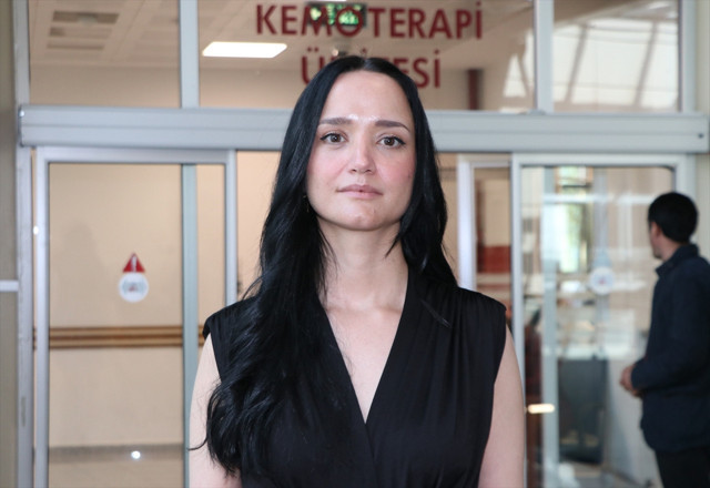 Kanser hastaları "kahkaha yogası" ile kemoterapiye moralli giriyor - Resim: 0