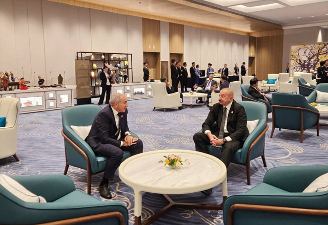 Aliyev ile Paşinyan Çin'de bir araya geldi - Resim: 0