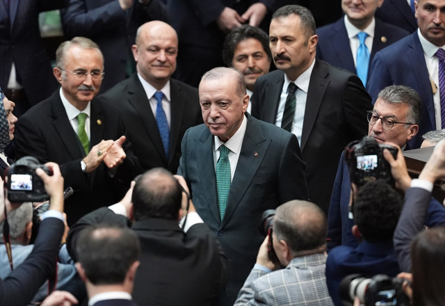 Cumhurbaşkanı Erdoğan: Savaş bölgeyi tamamen ateşe atmadan durdurulmalıdır - Resim: 0